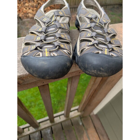 Keen Newport H2 Mens Sandals Size 8.5 Waterproof Slingback Hiking Shoes Gray Tan main image 7